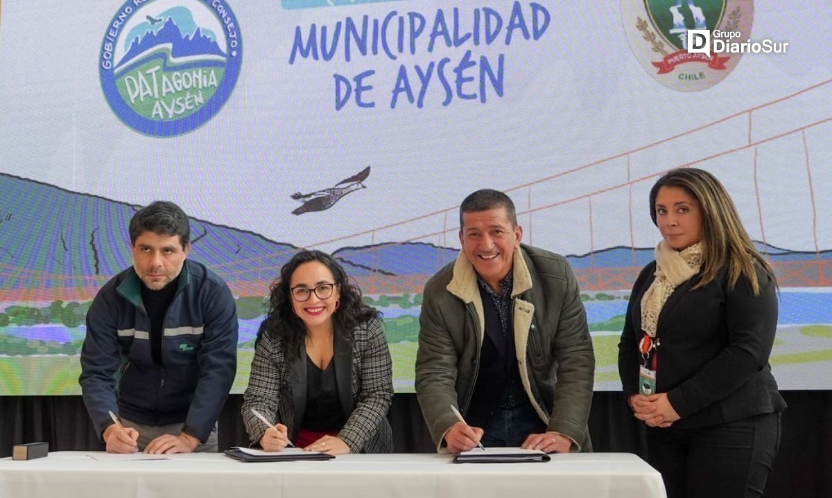 Firman convenio para habilitación de Escuela Despertar en Puerto Aysén