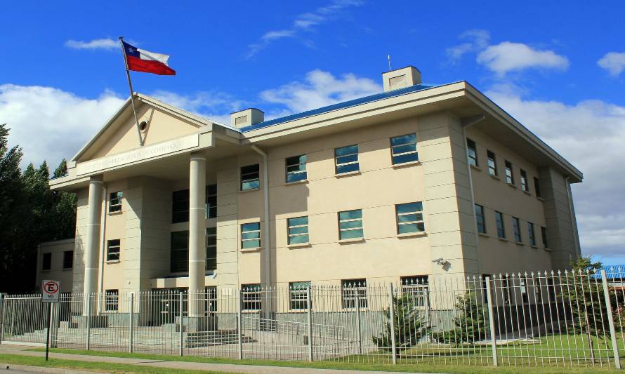 Ordenan repetir juicio oral contra imputado acusado de homicidio en Aysén