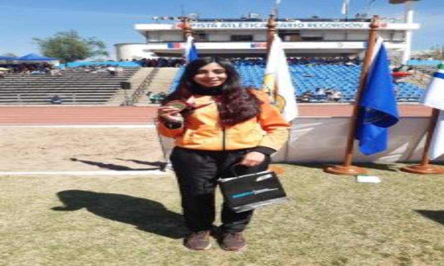 Atleta Catalina Fernández logró la plata en Juegos Deportivos Escolares