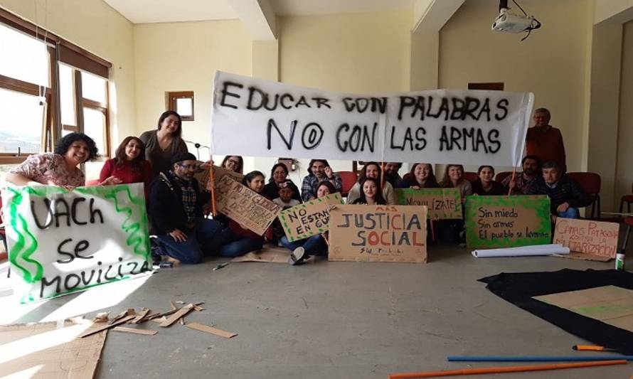 Docentes y funcionarios de la Uach Patagonia se suman a movilización nacional