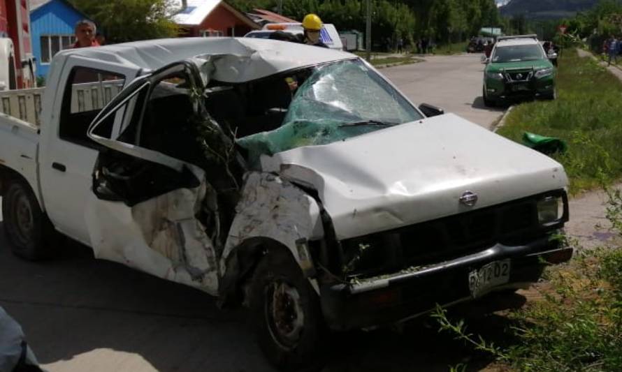 Joven de 18 años falleció tras impactar una camioneta contra un árbol