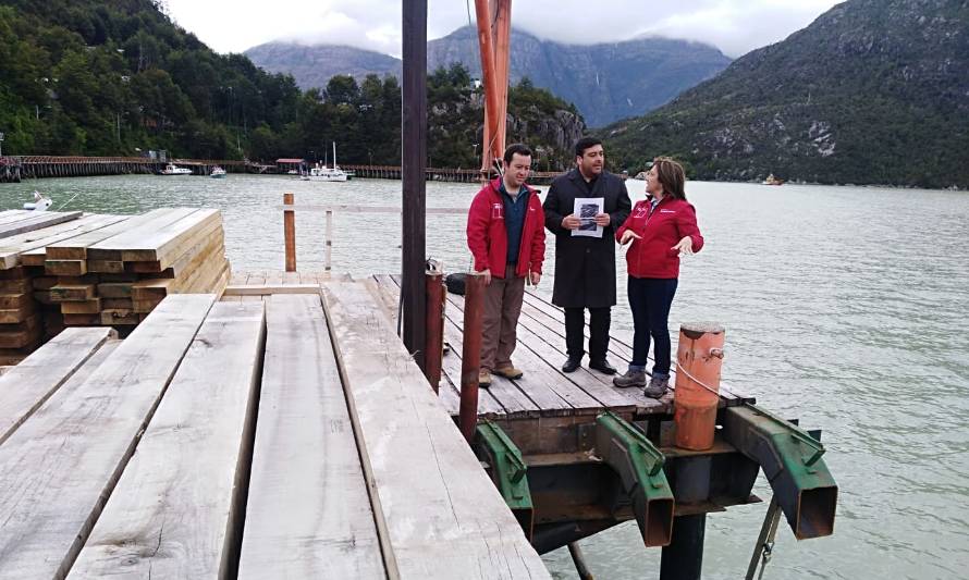 Un 40% de avance llevan las obras de conservación del muelle de Caleta Tortel