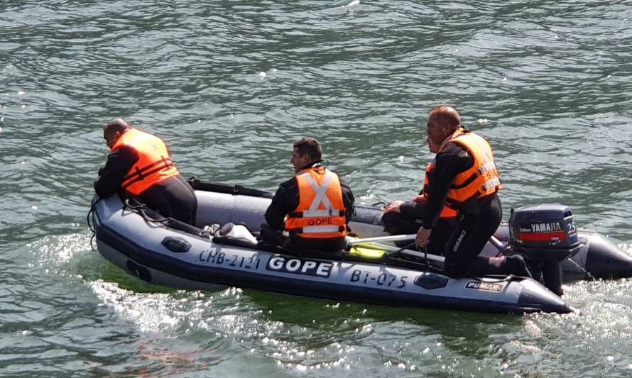 Helicóptero se suma a búsqueda de turista argentino extraviado en el río Aysén