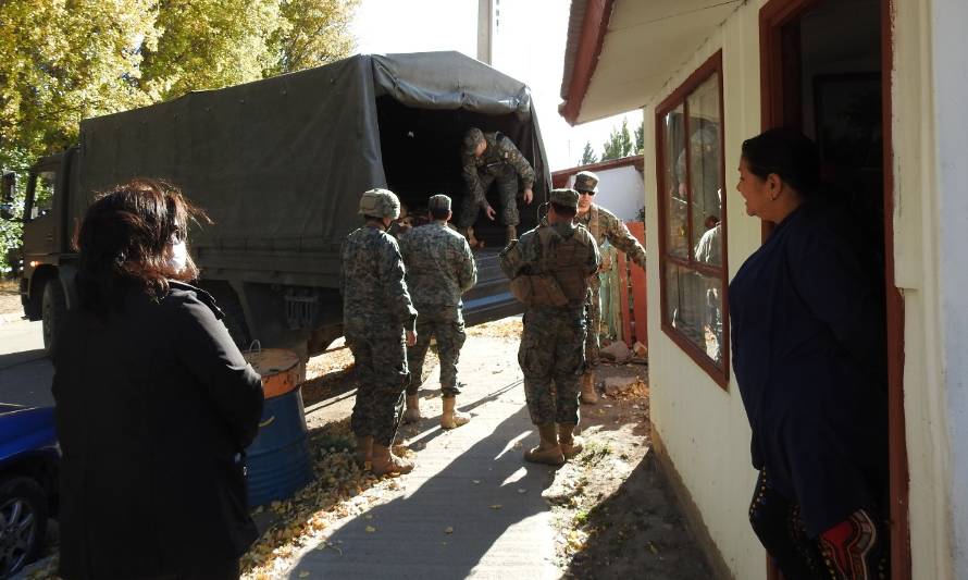 Gobernación de General Carrera comienza entrega de leña en Chile Chico