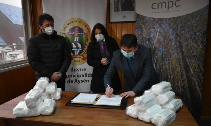 Municipio de Puerto Aysén recibió donación de mil mascarillas