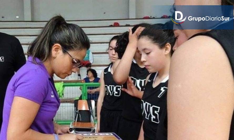 Inician capacitación para oficiales y árbitros de básquetbol región de Aysén