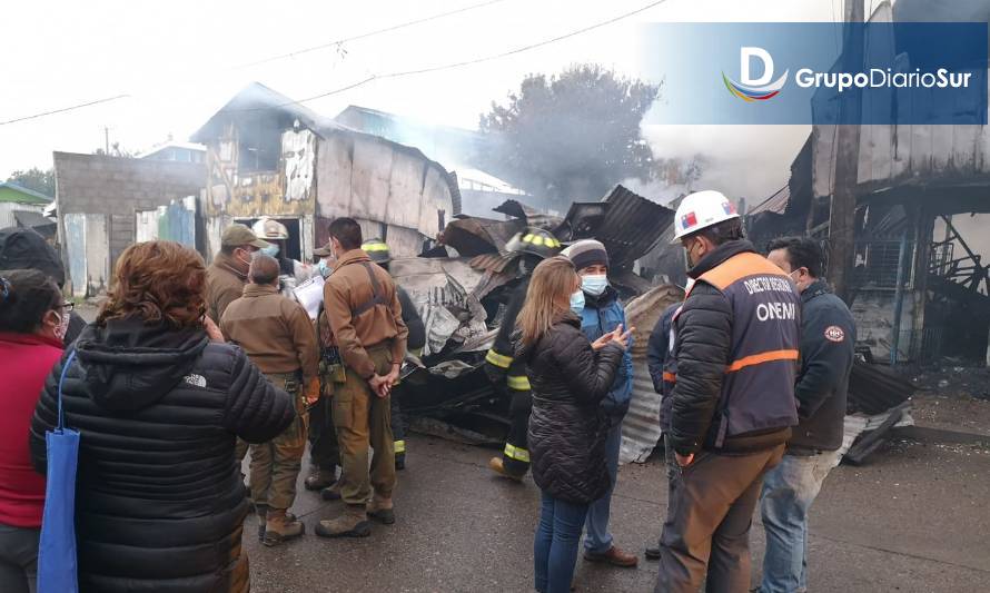 Tragedia en Puerto Aysén: Incendio deja 2 fallecidos y 7 viviendas destruidas
