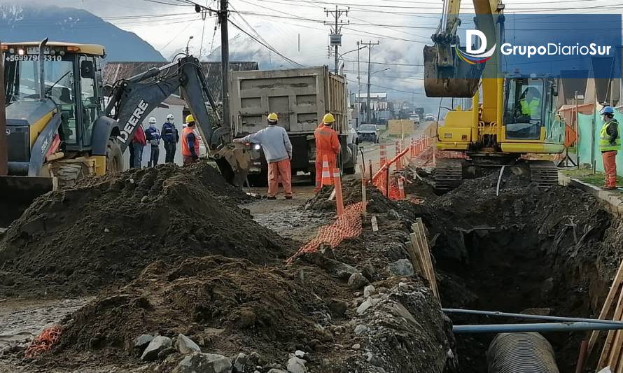 Construyen siete colectores de aguas lluvias en Puerto Aysén