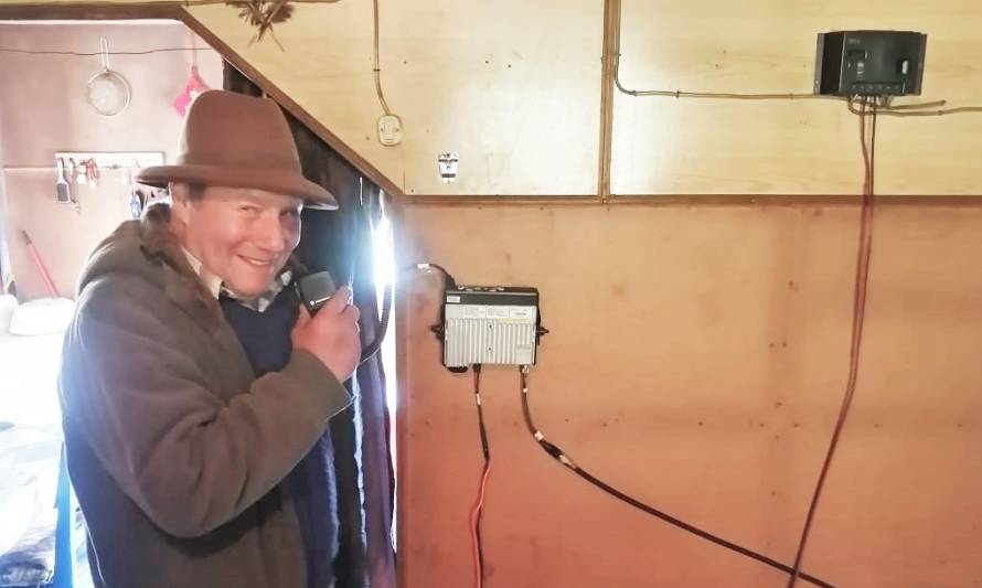 Instalan radios VHF a vecinos de zonas apartadas de Lago Verde