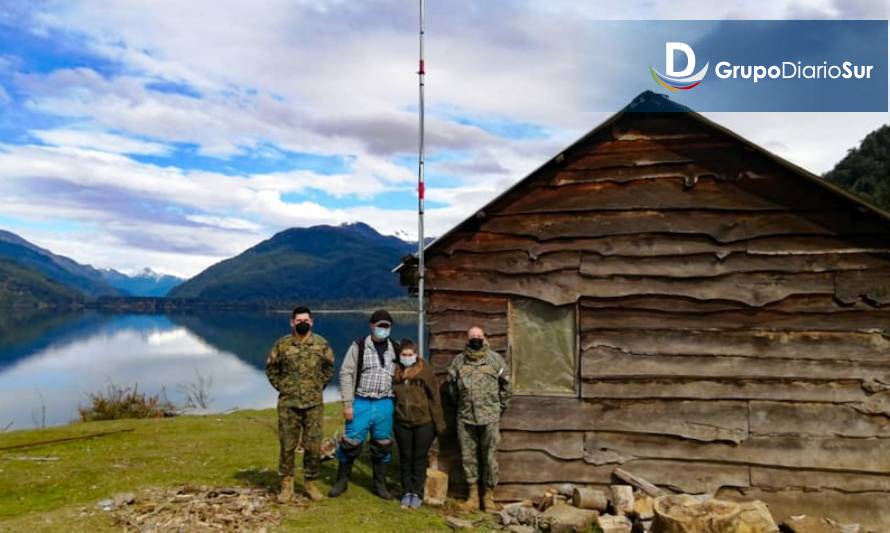 Ejército ayudó a instalar radios VHF en Lago Verde