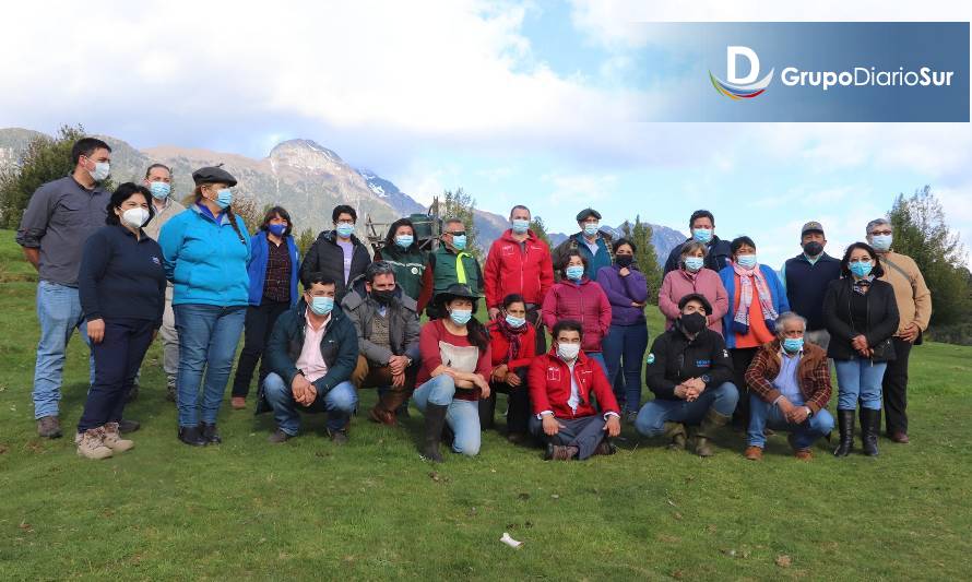 Usuarias de INDAP se reúnen en Día de Campo en Lago Verde