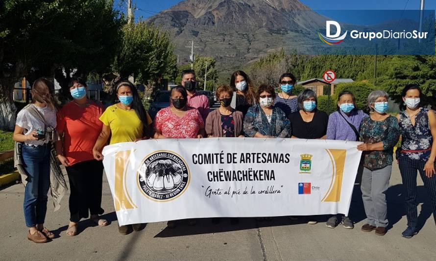 Artesanas Chewachequena harán feria en Puerto Ibáñez