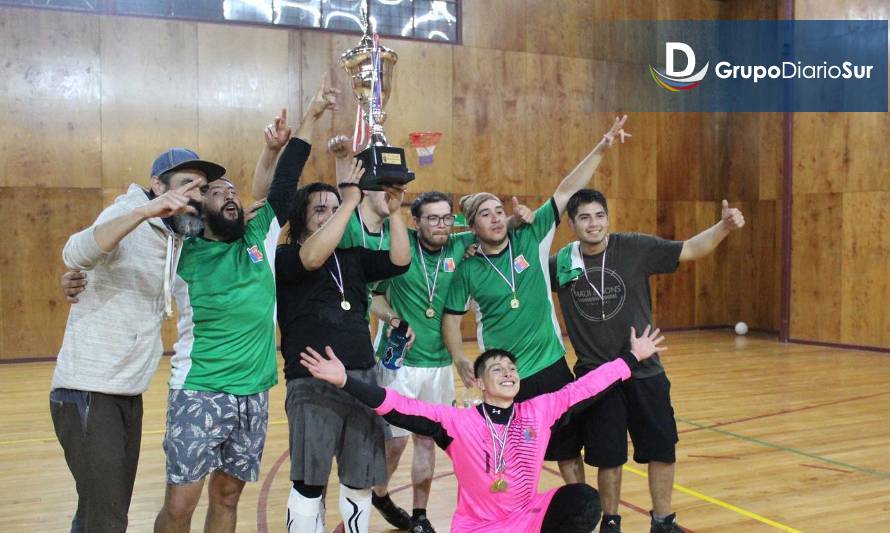 Baker Junior ganó la liga de beibifútbol de Caleta Tortel