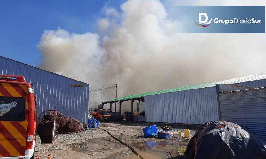 Salud fue en ayuda de equipos que combaten incendio en Aysén