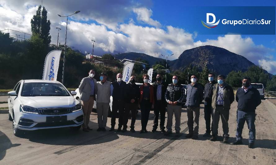 Inician nuevo pilotaje de electromovilidad con 6 taxis colectivos