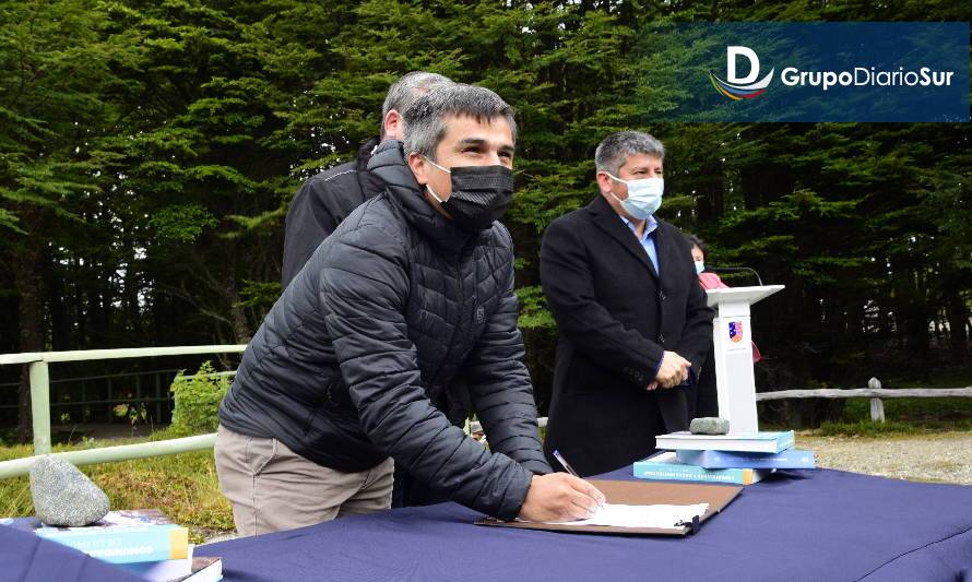 Santana firmó convenio interregional para fortalecer áreas protegidas