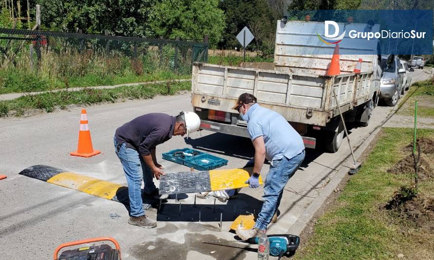 Instalaron lomos de toro en población de Puerto Aysén