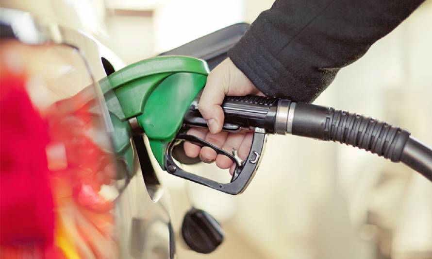 ¿Novedad?: Este jueves nuevamente suben los combustibles