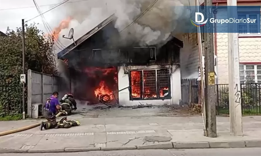 Incendio estructural consumió base Samu de Castro