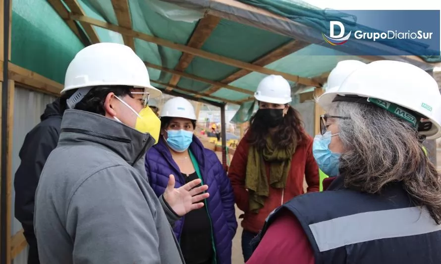 Inspeccionan construcción de nuevo Hospital de Chile Chico