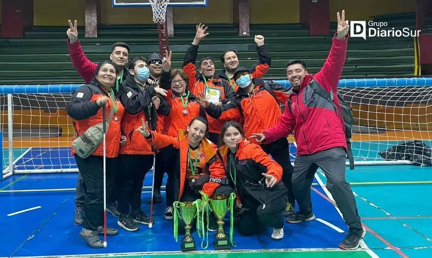 Pumas de Aysén logró dos trofeos en competencia de goalball