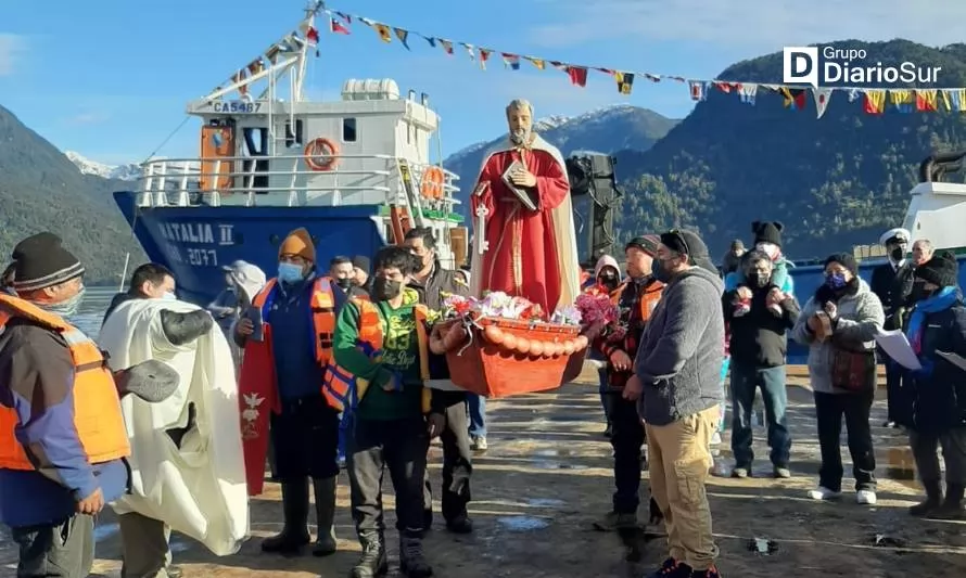 Pescadores de Puerto Aysén hicieron procesión a San Pedro