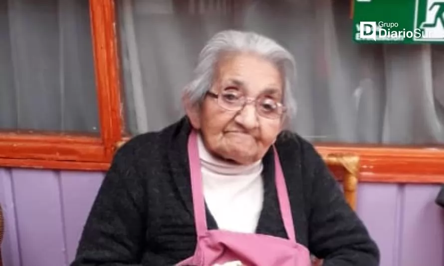 ¡Feliz cumpleaños señora Elena!: Pionera de Villa Ñirehuao cumple 100 años