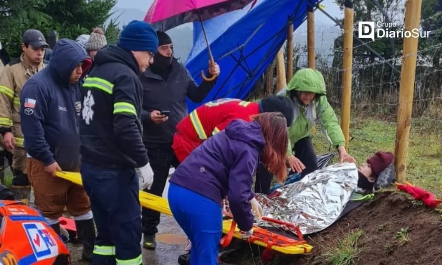 Banderillera fue impactada por vehículo del rally Avosur