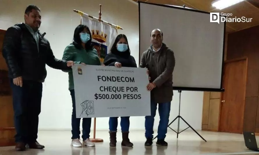 Organizaciones de Guaitecas reciben fondos comunitarios