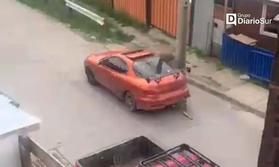Video capta a vehículo que huye a toda velocidad en Coyhaique 
