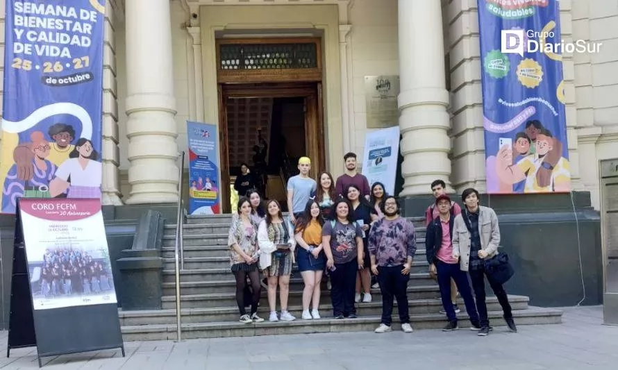 Estudiantes de la U de Aysén visitan Universidad de Chile 