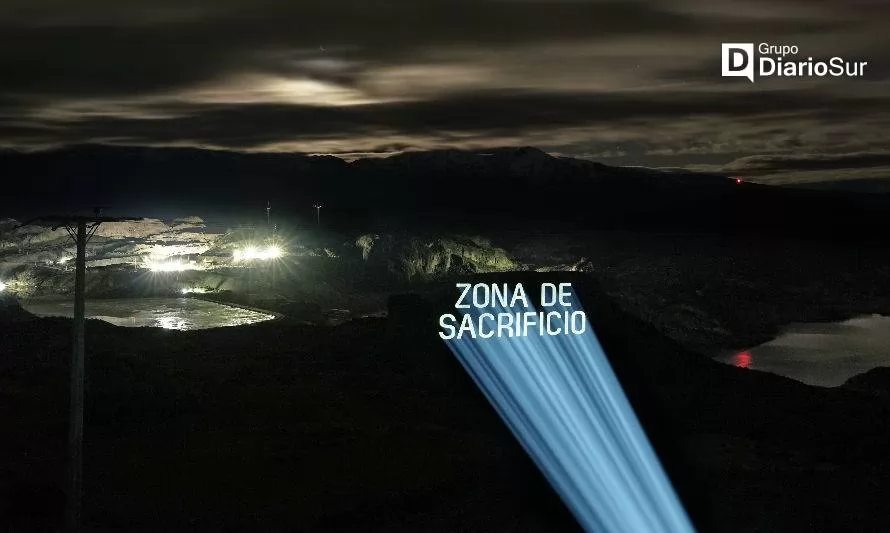 Con obra lumínica denuncian contaminación en Chile Chico