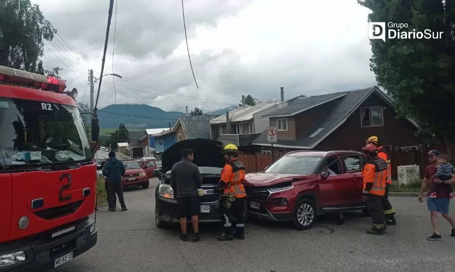 Tres lesionados dejó una colisión en Coyhaique