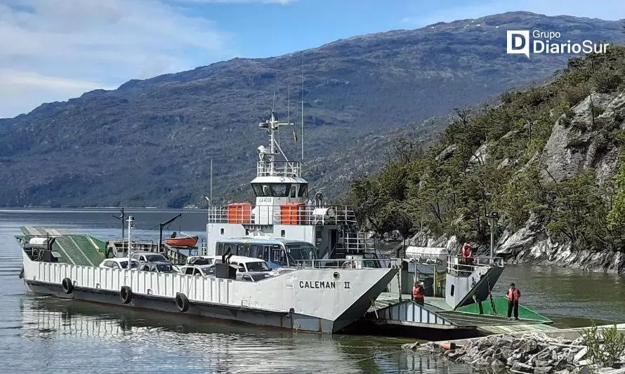 Constatan operaciones de barcaza Caleman II en Fiordo Mitchell
