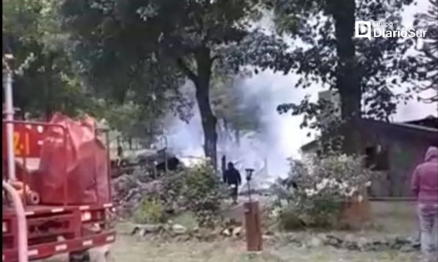 Pérdidas totales dejó incendio de casa-habitación en Coyhaique