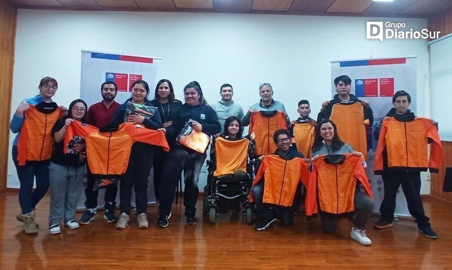 Mindep-IND entregó indumentaria a selección de Juegos Para Araucanía