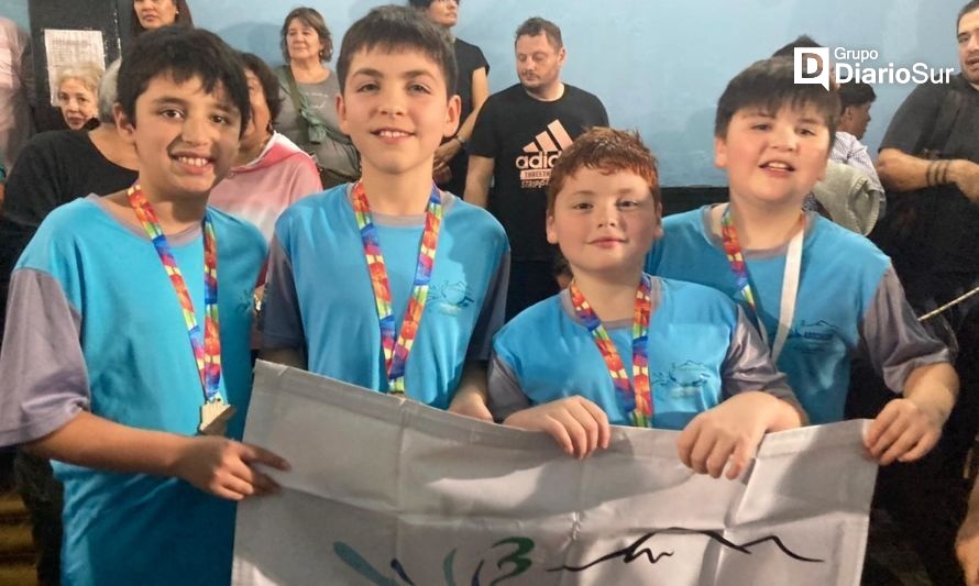 Asociación Patagonia Coyhaique se alzó como el equipo chileno de mejor rendimiento en torneo binacional de natación 