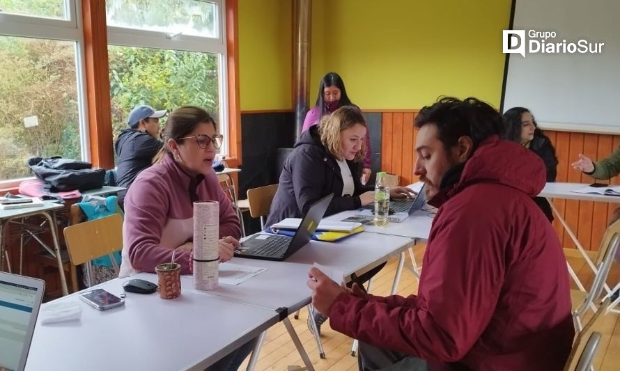 Vecinos asistieron a la jornada en terreno. Crédito: Cedida.