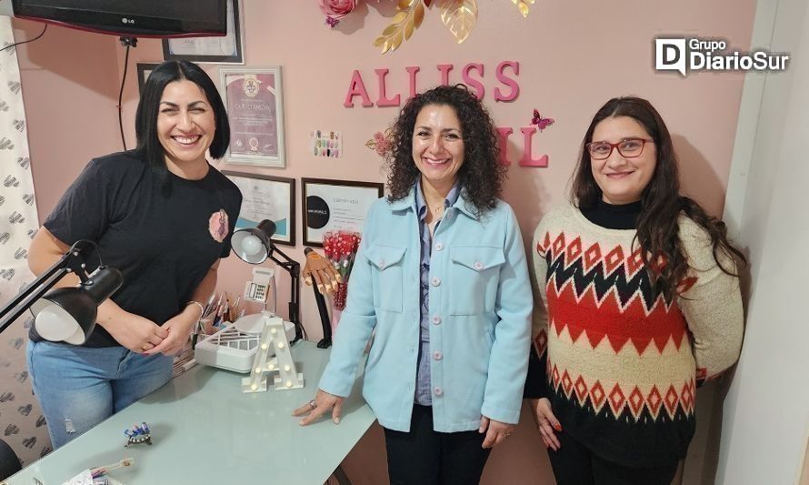 Estudio Allis Nail, uno de los emprendimientos de la región que se encuentran en CyberFosis. Crédito: Fosis.