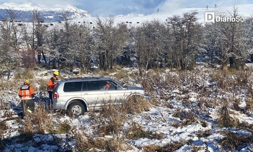 Una mujer lesionada tras patinar su vehículo y salirse de la ruta