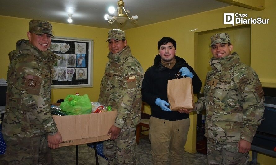 Regimiento "Chiloé" apoyó a comedor solidario de Puerto Aysén