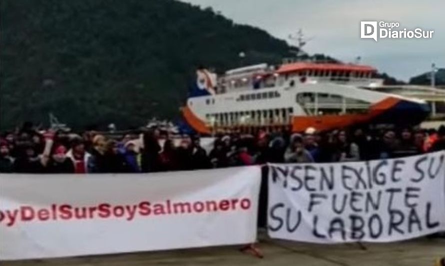 Salmoneros marcharon en protesta por proyecto de áreas protegidas