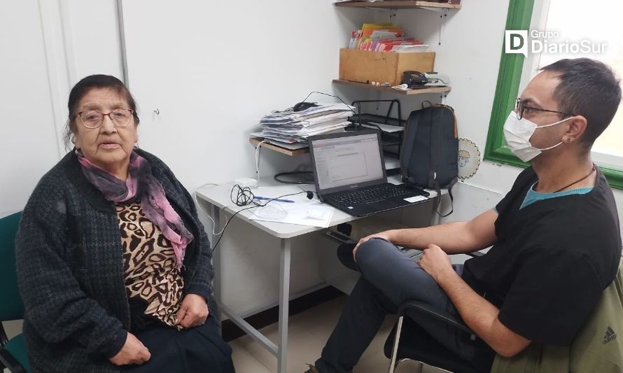 Atienden a pacientes de Río Ibáñez en neurología y geriatría