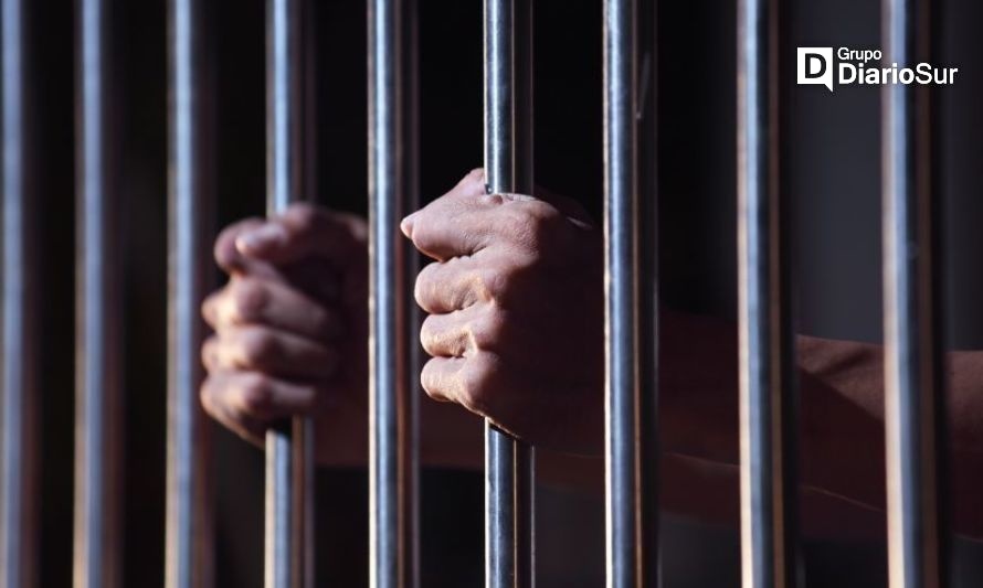 Condenan a prisión a autores de robo con intimidación