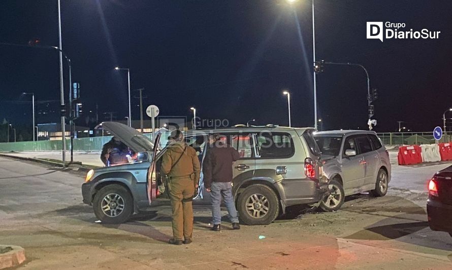 Dos vehículos colisionaron en sector alto de Coyhaique 