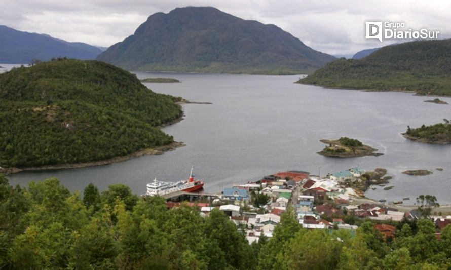 Un joven desaparecido tras caerse de su bote en islas Huichas