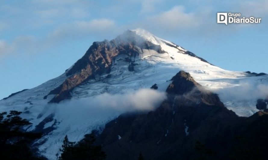 Informan de al menos 40 sismos cerca de volcán de Aysén