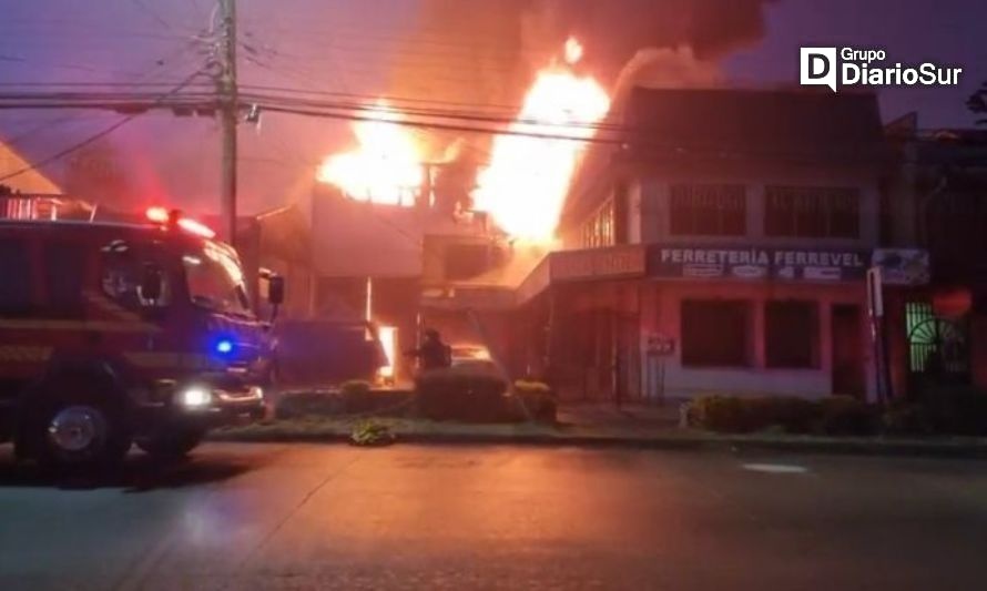 Fiscalía investiga incendio que destruyó local comercial en Puerto Aysén