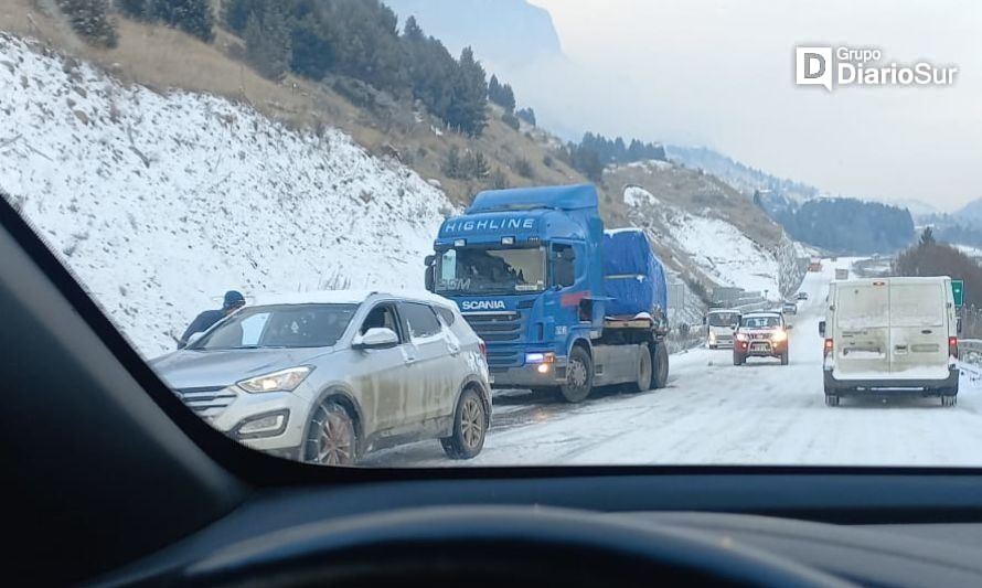 Recomiendan precaución en rutas por escarcha y nieve