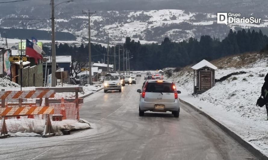 ¡Ojo!, hielo en calle Campos de Hielo